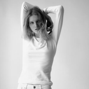 Tight white long sleeve Tee